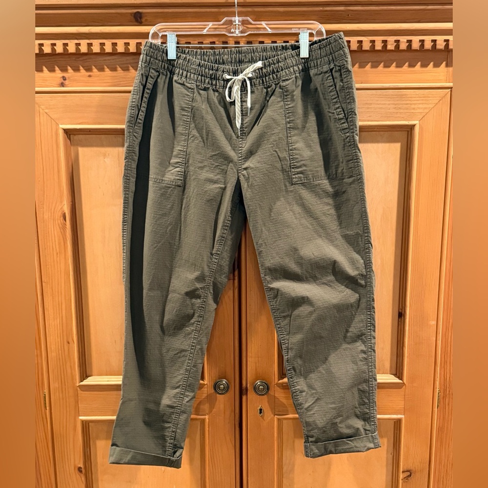 Vuori Women’s Olive Green Vintage Ripstop Pant Size Large